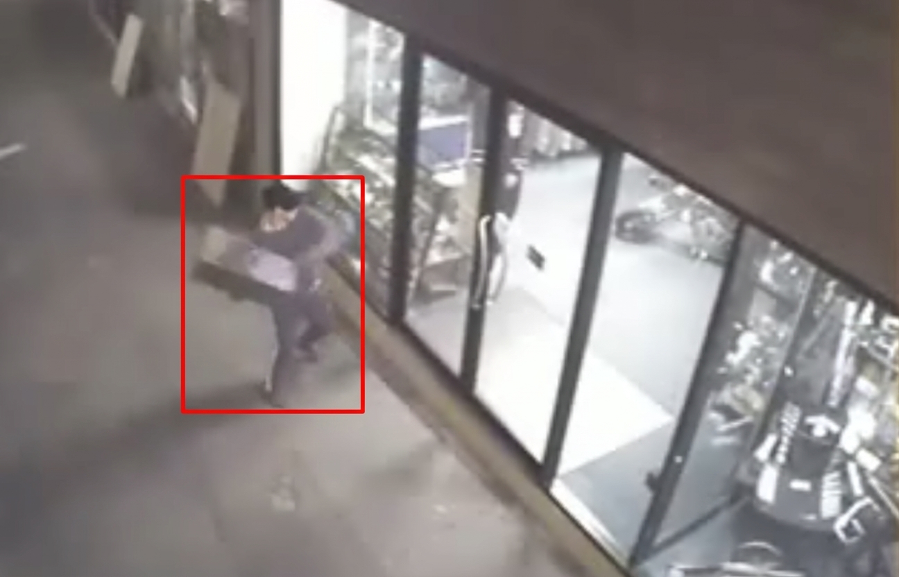 Attempted storefront break-in detected by Watchman